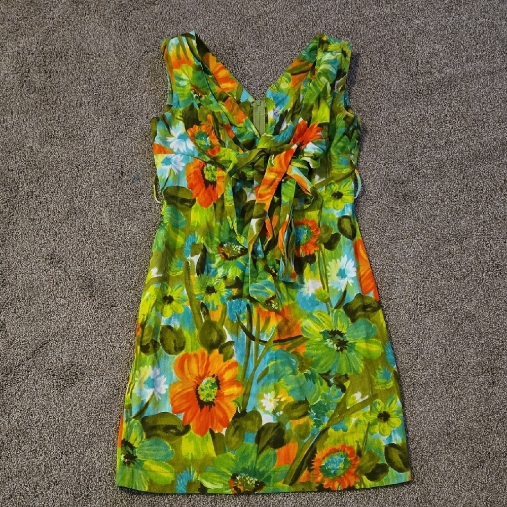 Kehaulani Hawaii Tropical Floral Sleeveless Dress Colorful